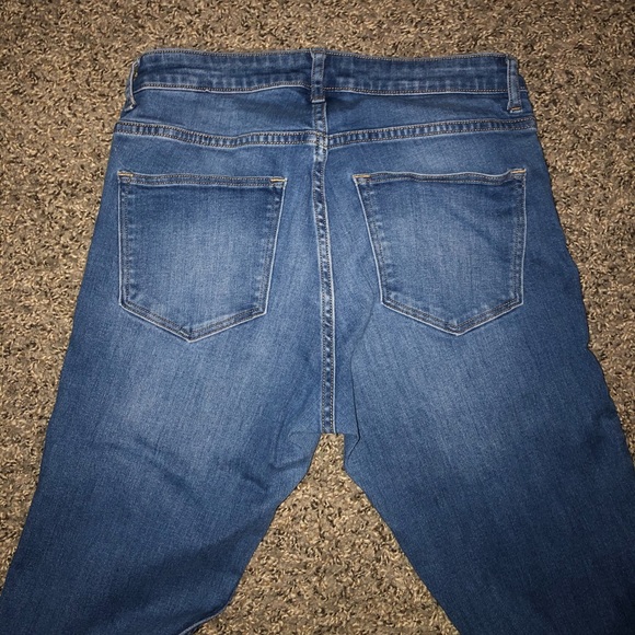Jeans - Picture 2 of 4
